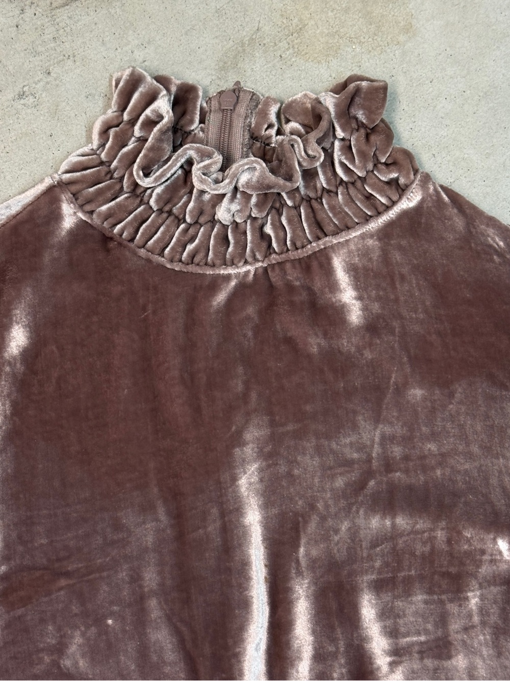 SEE BY CHLOÉ ASH ROSE VELVET RUFFLE-COLLAR SHIFT DRESS - Picture 4 of 10